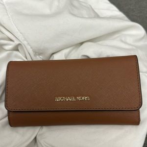 Brown Michael kors trifold wallet
